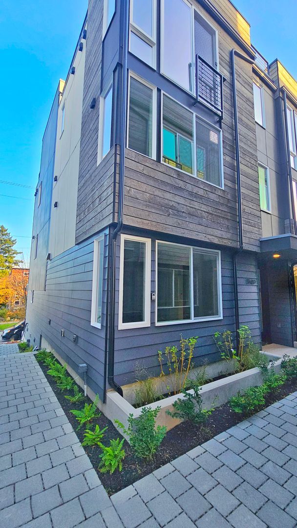 Photo - Brand New 2 Bed 2 Bath Townhome in North B...