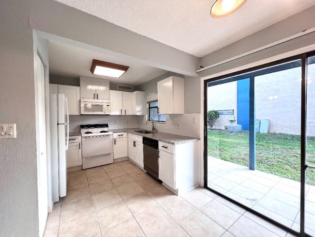 Photo - 2811 SW Archer Rd Unit S145