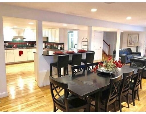 Photo - 139 Fresh Pond Pky Unidad 1