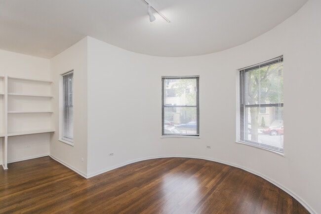 Photo - 727 W Cornelia Ave Unit 3450 2