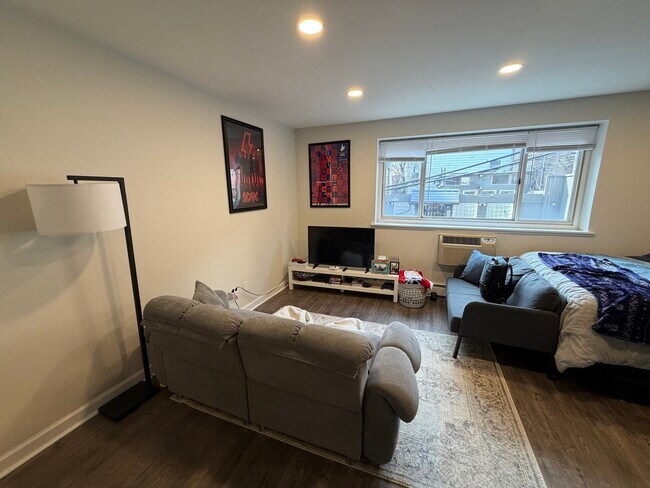 Photo - 515 W Wrightwood Ave Unit 218