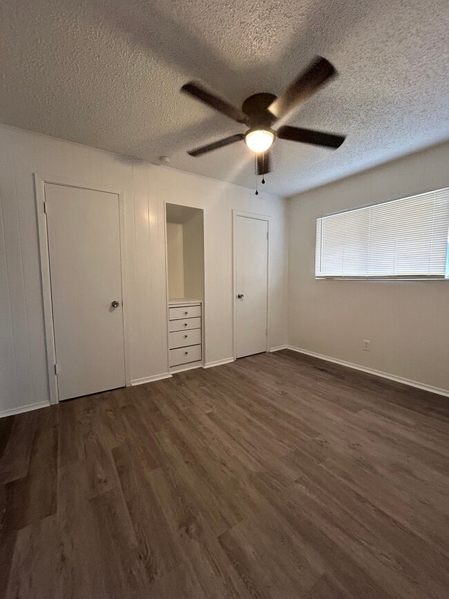 Dormitorio - Palm Square Apartments