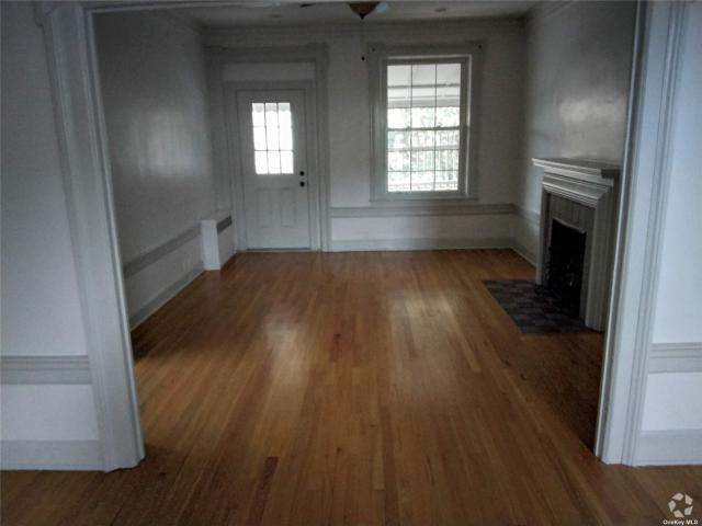 Building Photo - 3 bedroom in Crown Heights NY 11213 Rental