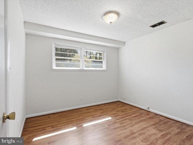 Photo - 1708 Monza Rd