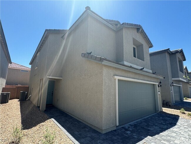 Building Photo - 5331 Barcola Ave Rental