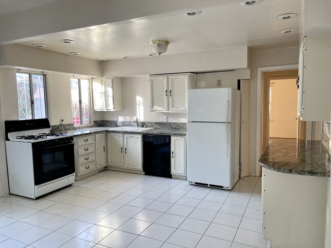 Photo - 1017 Meadowbrook Ave