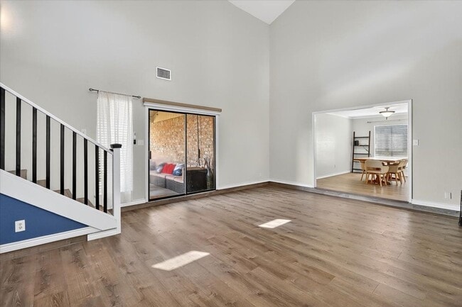 Photo - 5410 Fox Run Dr