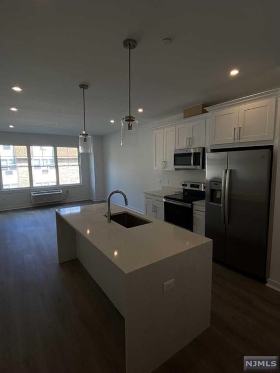 Photo - 74 Clarendon Pl Unit 203