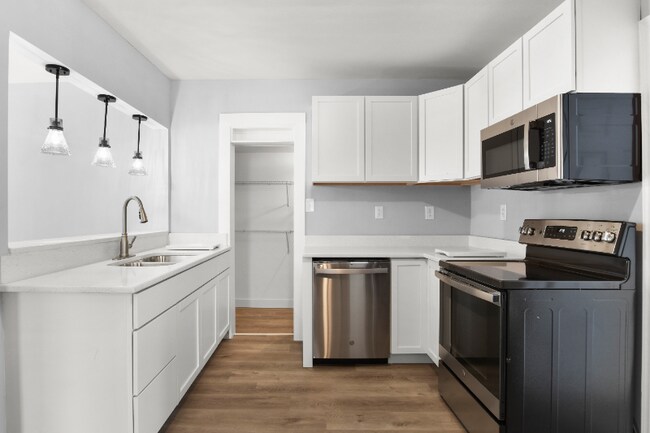 Photo - 417 Wilson St