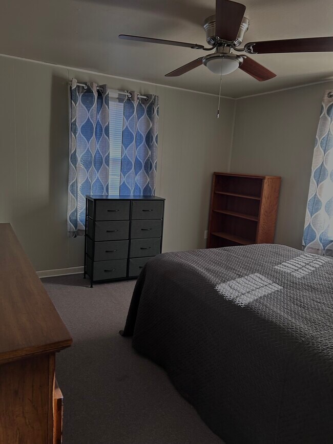 Photo - 1112 Front St