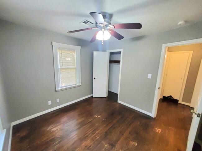 Photo - 2601 Glenn Ave