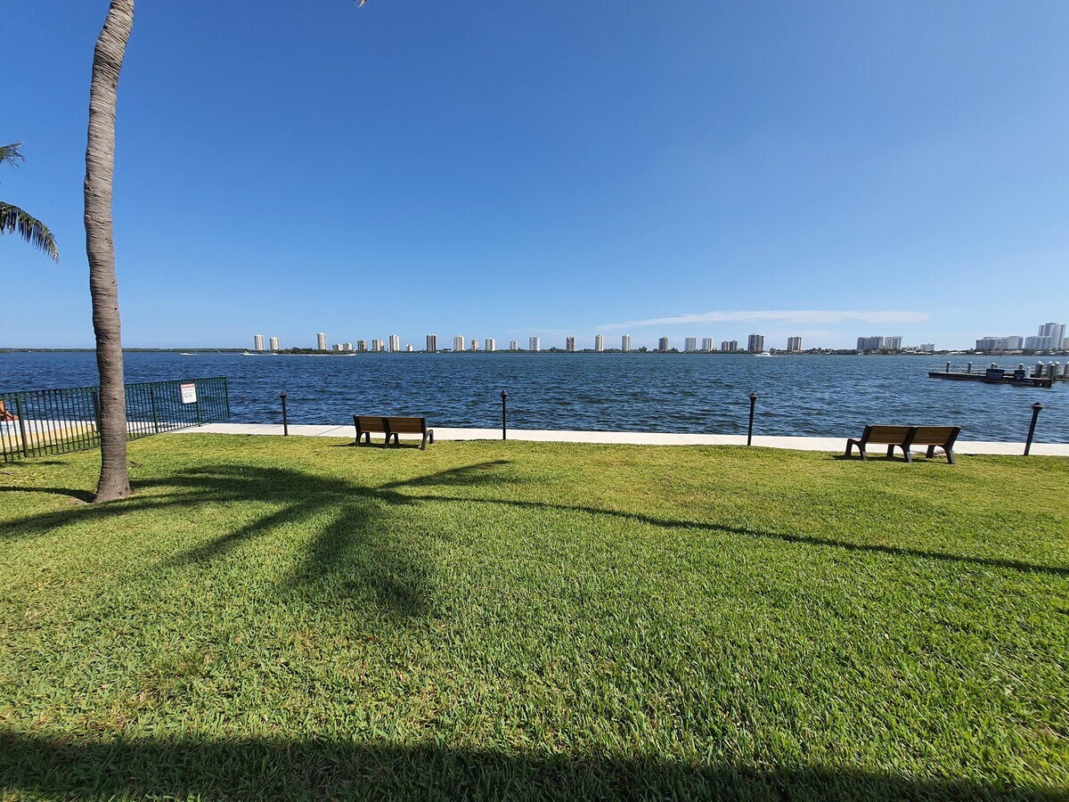 Photo - 1050 Lake Shore Dr Condo Unit 205