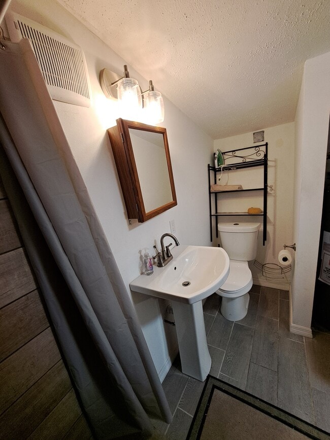 Photo - 6221 SW 41st Pl Unit Cozy