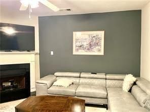 Photo - 2068 Executive Dr S