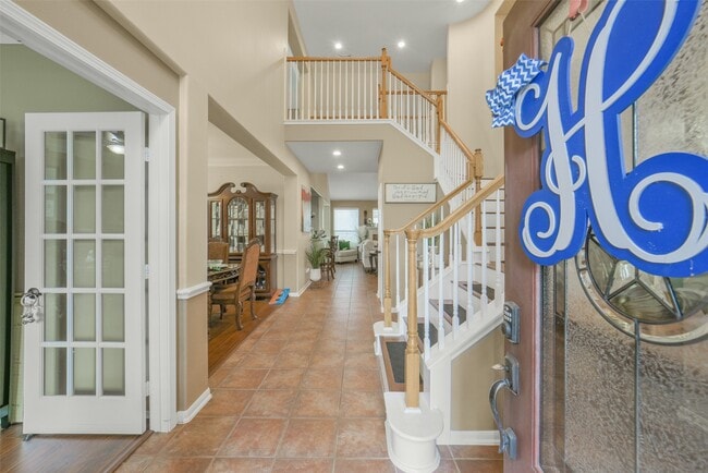 Photo - 2103 Blue Water Bay Dr
