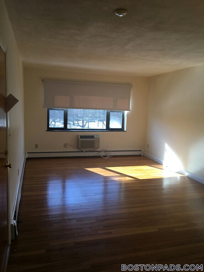 Photo - 264 Grove St Unidad 8