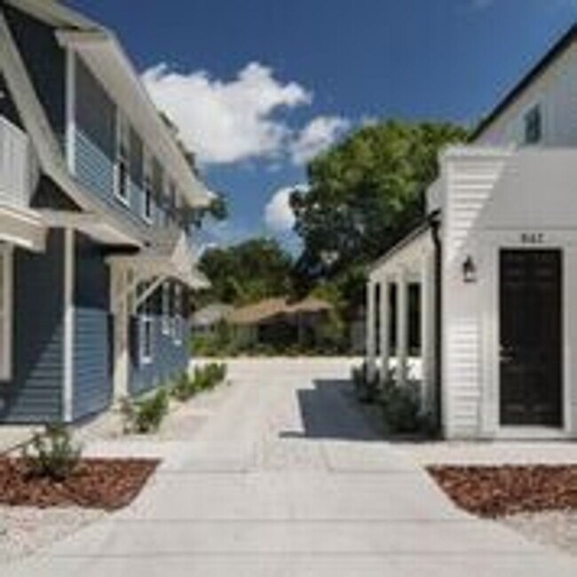Photo - 4 Bedroom, 4 Bathroom House