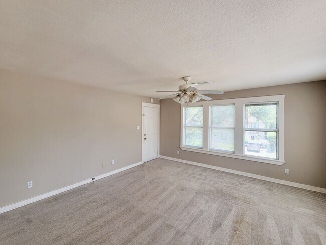 Photo - 4634 Norhill Blvd Unidad Norhill #2 Blvd