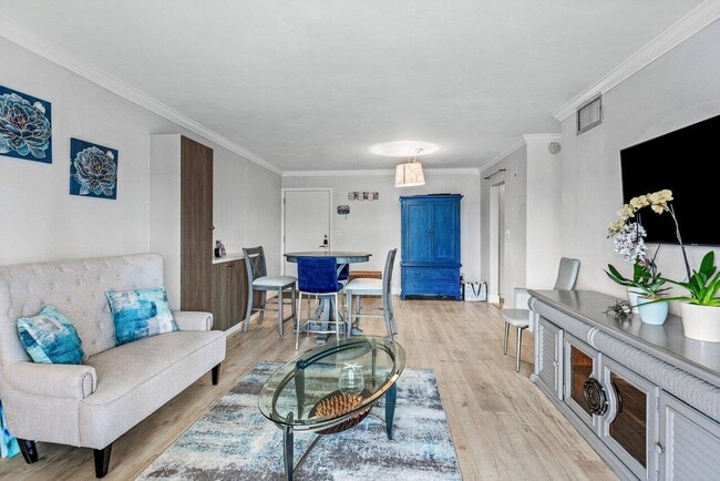 Building Photo - 2970 NE 16th Ave Unit 209 Rental