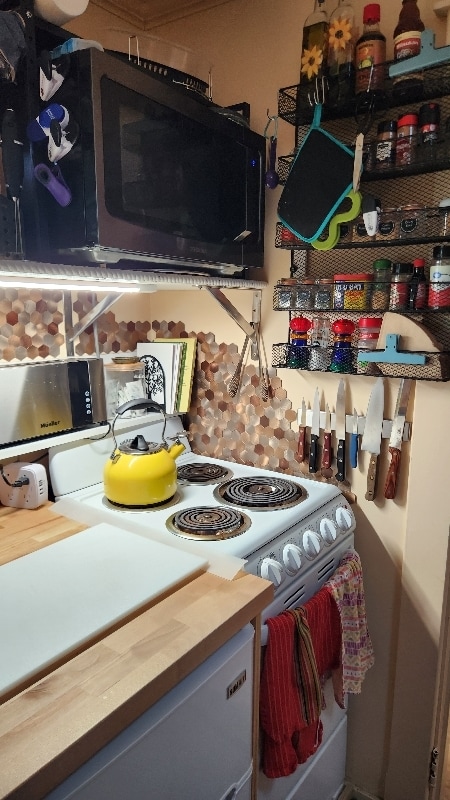 Photo - 5623 84 St E