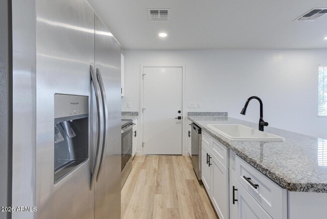 Photo - 2117 W Mariposa St