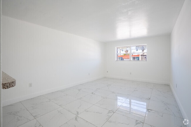 1 habitación, 1 baño - 550 pies cuadrados - Sala de estar