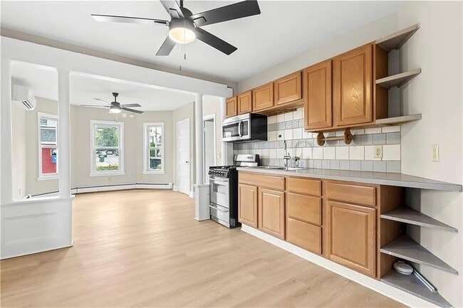 Photo - 715 Elm St Unit F