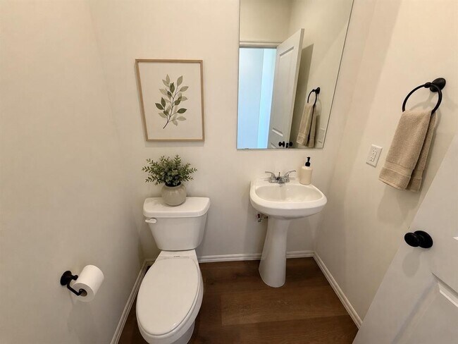303 Aaran Way