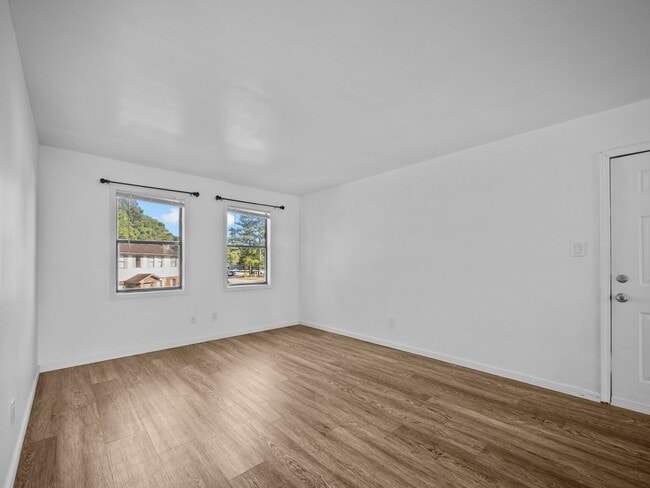 Photo - 110 Ravenwood Dr Unit 1