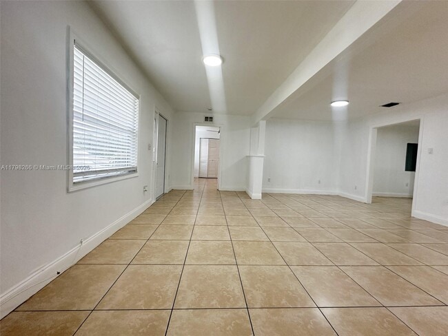 Photo - 2811 NW 88th St Unit 1