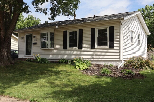 Photo - 2230 Brookside Dr
