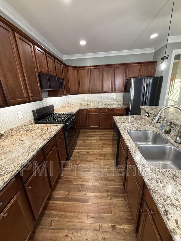 Photo - 11319 Heartleaf Pl