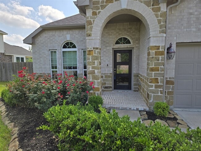 Photo - 18519 Lilliput Ln