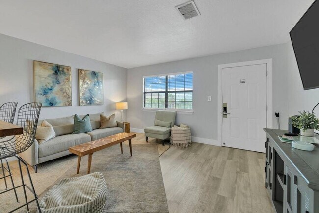 Photo - 312 Bream Ave Unit SI ID1502000P