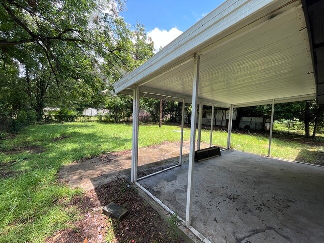 Photo - 108 Johns Rd