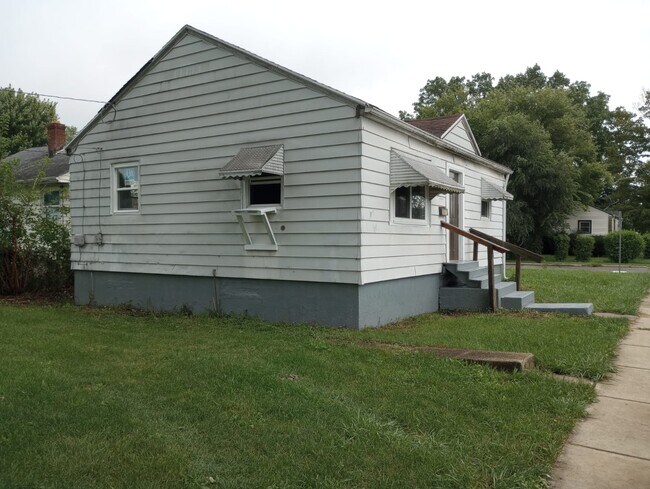 Photo - 3605 Ford St