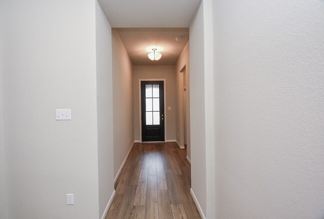 Photo - 2642 Settler Hl Dr