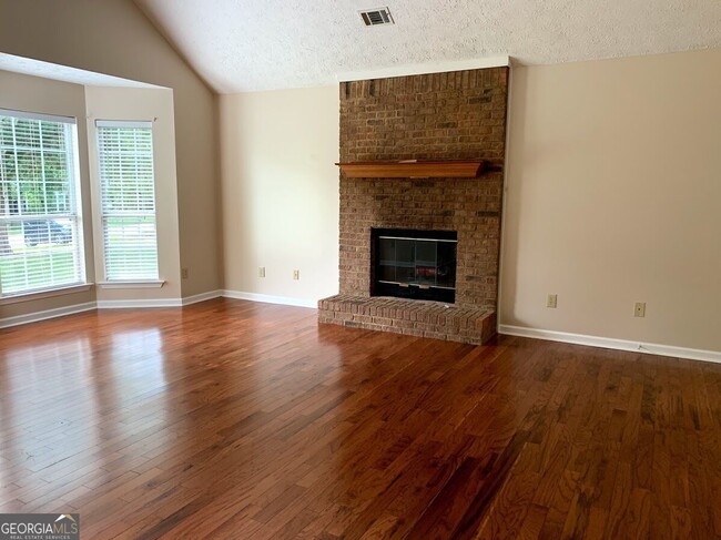 Photo - 175 Richmond Pl