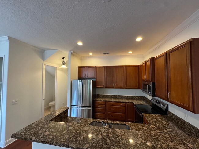 Photo - Townhouse Located Downtown!