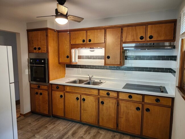 Building Photo - 230 Dellwood Rd Unit Apt.1