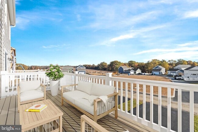 Photo - 982 Lorewood Grove Rd