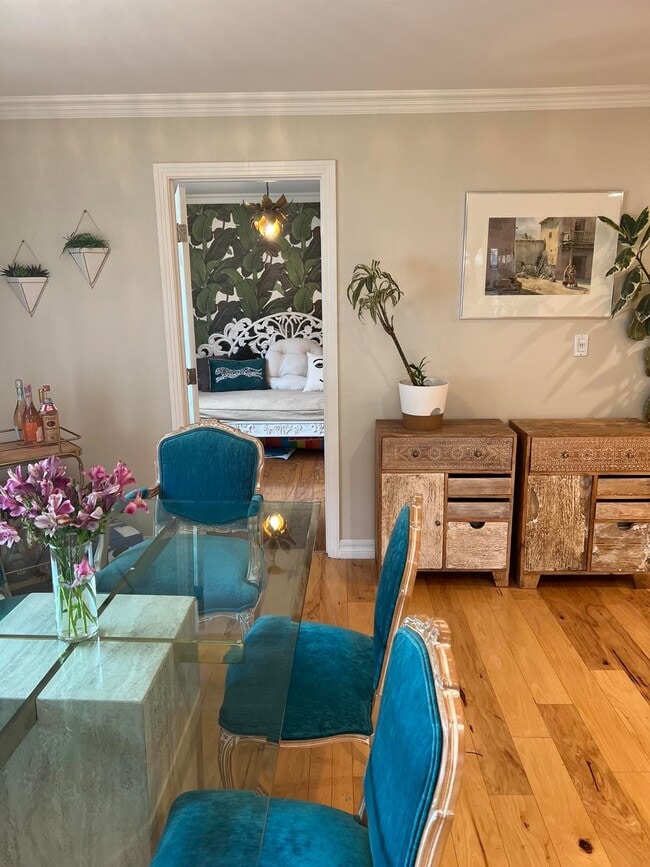 Photo - 6752 Hillpark Dr Unit 201