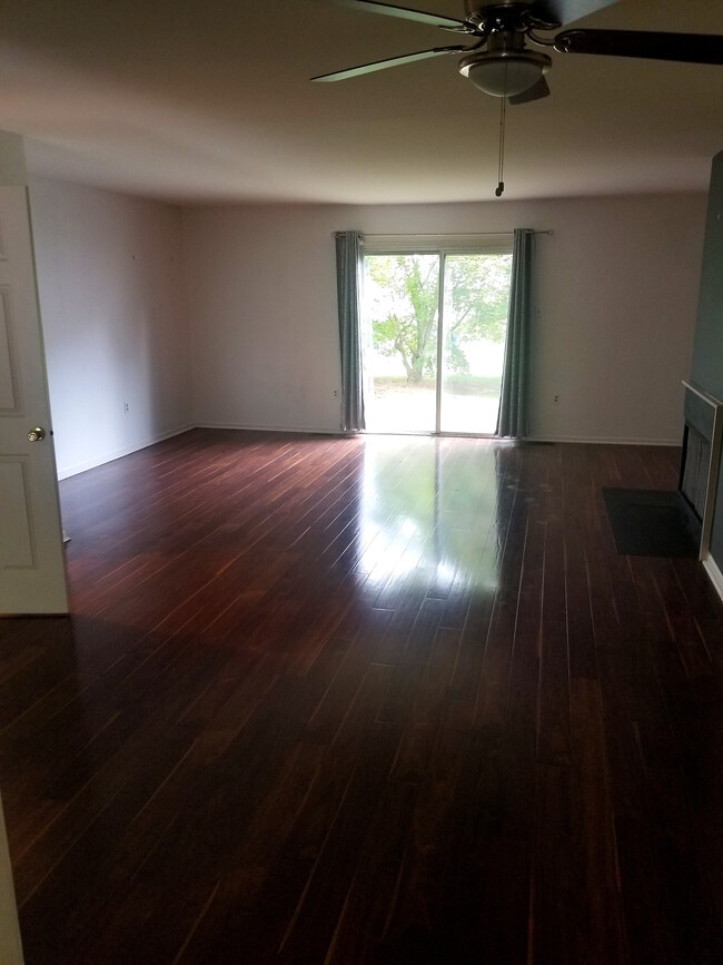 Open Floor Plan - 503 Seminole Gdns