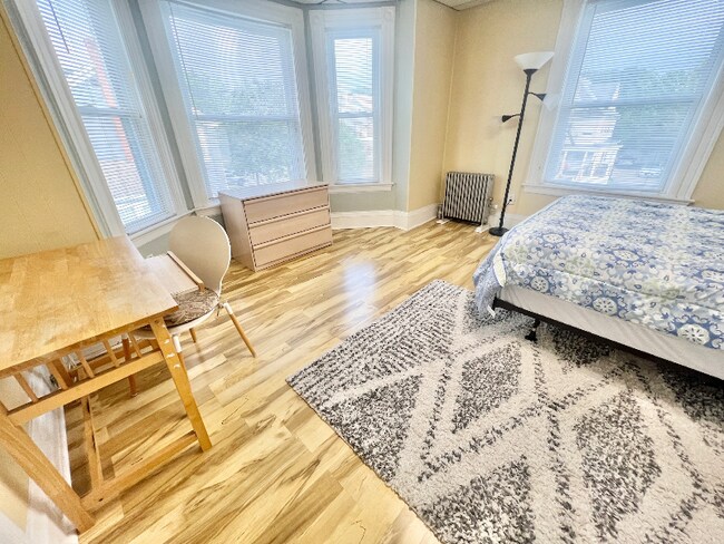 Photo - 205 Washington Ave Unidad 205W-2