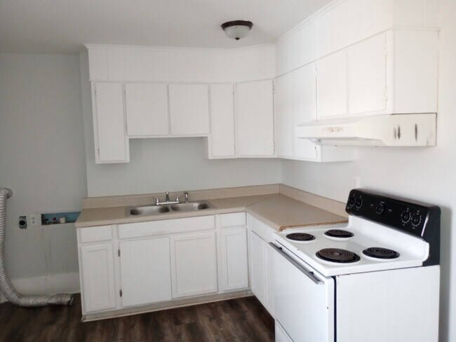 Photo - 29 Lynwood Dr