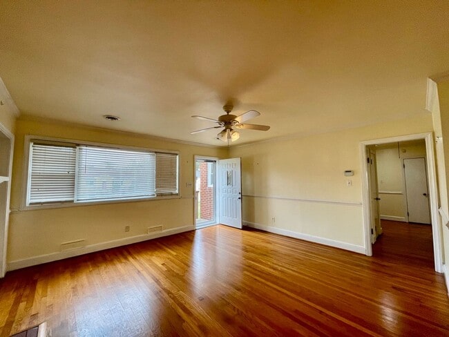 Photo - 1109 Smithfield Ave