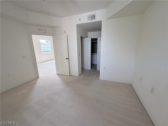 Photo - 8450 Kingbird Loop Unit 430