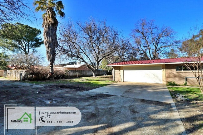 Photo - 8807 Deschutes Rd
