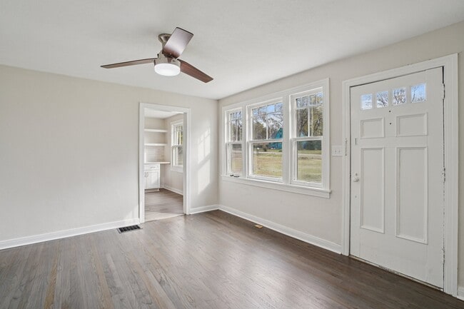 Photo - 2713 Brunswick Dr