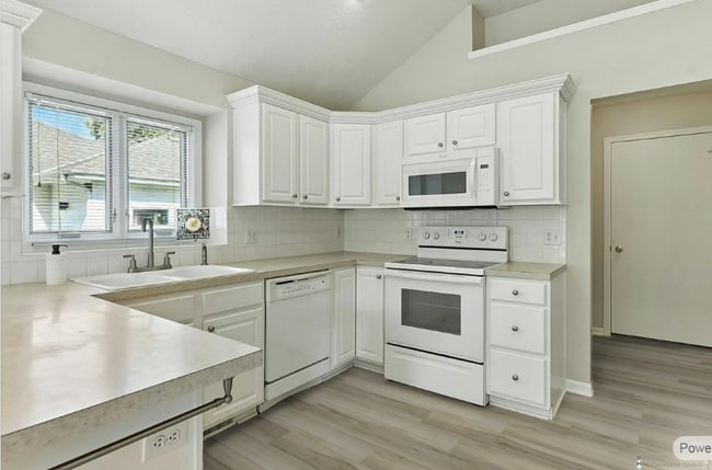 Photo - 16125 Timberlane Dr